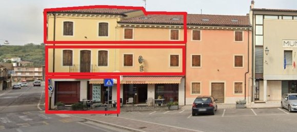 Квартира с 5 комнатами в Верона, Италия № 113114 3