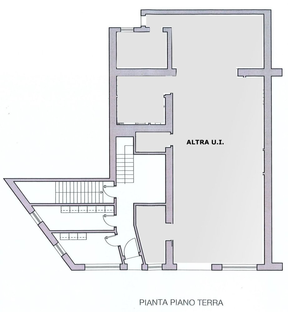 Квартира с 5 комнатами в Верона, Италия № 113114