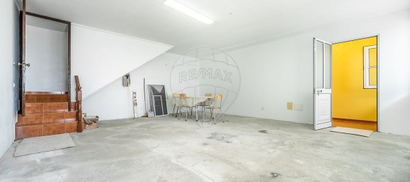 3 bedrooms House in Angra do Heroismo, Portugal No. 35500 16