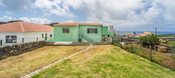 3 bedrooms House in Angra do Heroismo, Portugal No. 35500 23