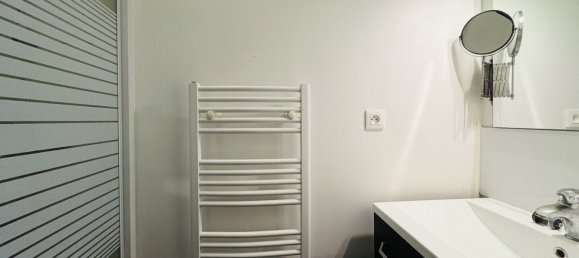 Apartamento de 2 dormitorios en Bordeaux, France No. 102495 5