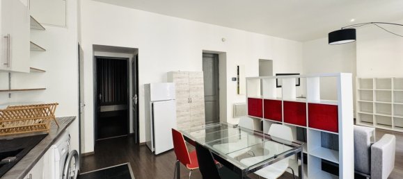 Apartamento de 2 dormitorios en Bordeaux, France No. 102495 2