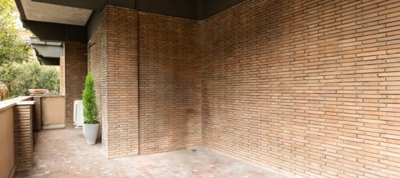 Квартира с 2 комнатами в Рим, Италия № 39813 14