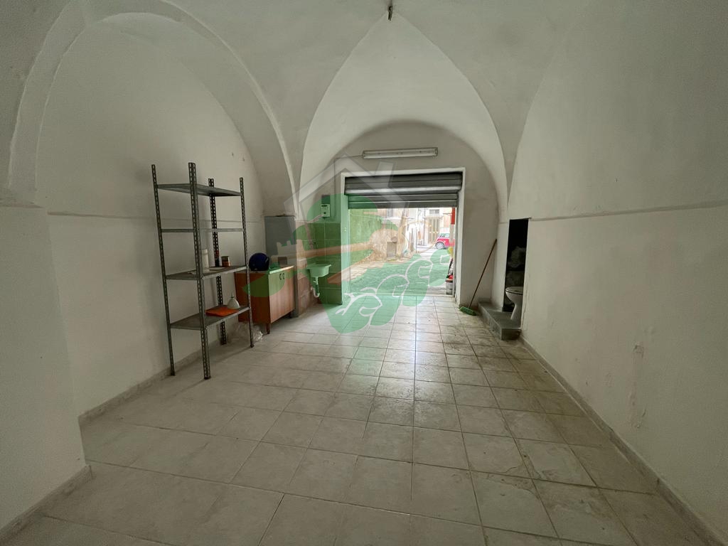 1-Zimmer Garage in Foggia, Italy, Nr. 163878