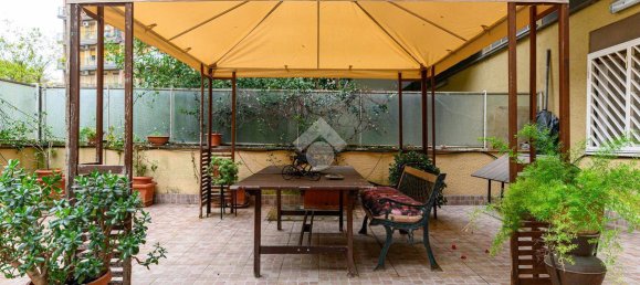 3-salle Appartement à Rome, Italy No. 232981 31