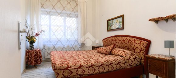 3-salle Appartement à Rome, Italy No. 232981 17