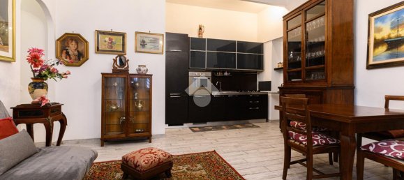 3-salle Appartement à Rome, Italy No. 232981 13