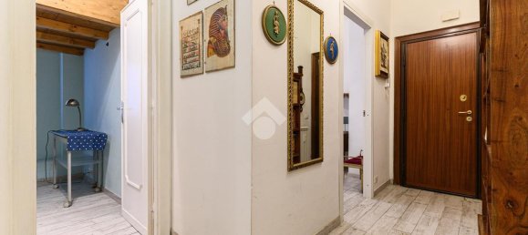 3-salle Appartement à Rome, Italy No. 232981 27