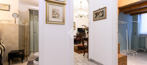 3-salle Appartement à Rome, Italy No. 232981 22