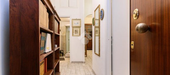 3-salle Appartement à Rome, Italy No. 232981 4