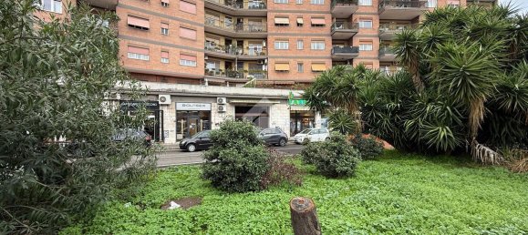 3-salle Appartement à Rome, Italy No. 232981 35