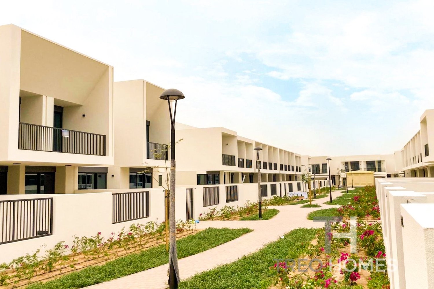 3 bedrooms Townhouse in Town Square, UAE No. 94385