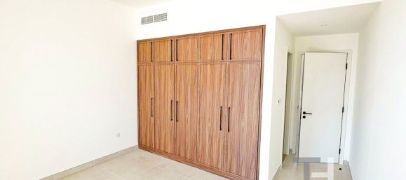 3 bedrooms Townhouse in Town Square, UAE No. 94385 5