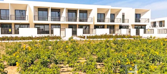 3 bedrooms Townhouse in Town Square, UAE No. 94385 8