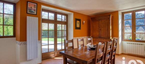6 bedrooms Villa in Vezac, France No. 97801 37