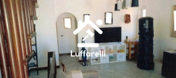 Дом с 7 комнатами в Ардеа, Италия № 100898 12