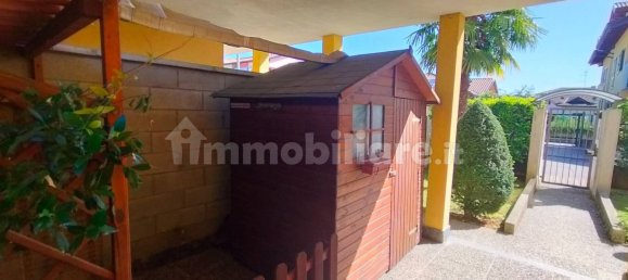 3 غرف نوم منزل في Albizzate, Italy رقم 323526 10