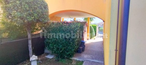 3 غرف نوم منزل في Albizzate, Italy رقم 323526 9