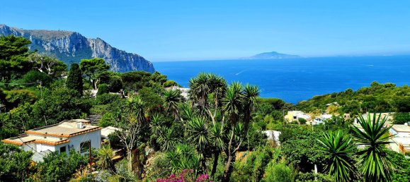 4 bedrooms Villa in Capri, Italy No. 270856 2