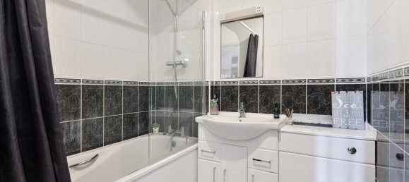 2 bedrooms Apartment in Epsom, United Kingdom No. 9700 29