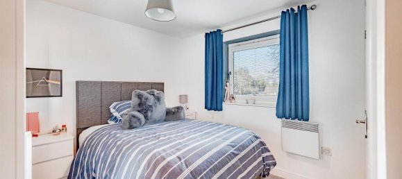 2 bedrooms Apartment in Crawley, United Kingdom No. 6293 8