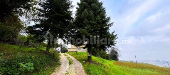 4 bedrooms House in Montottone, Italy No. 203843 22