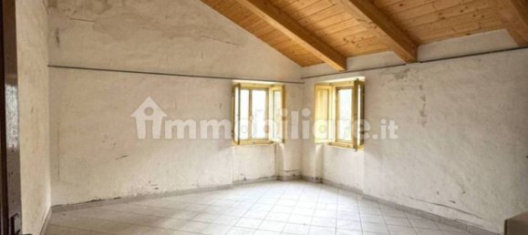 4 bedrooms House in Montottone, Italy No. 203843 8