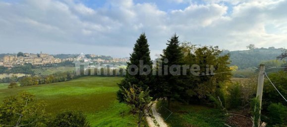 4 bedrooms House in Montottone, Italy No. 203843 4