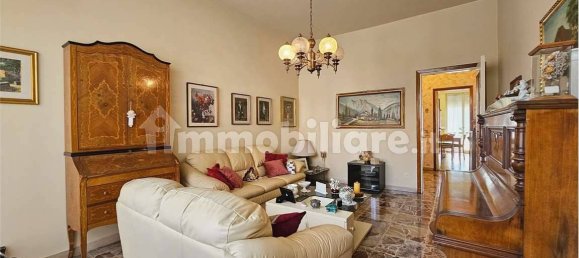 Apartamento T3 em Magenta, Italy N.º 276236 2
