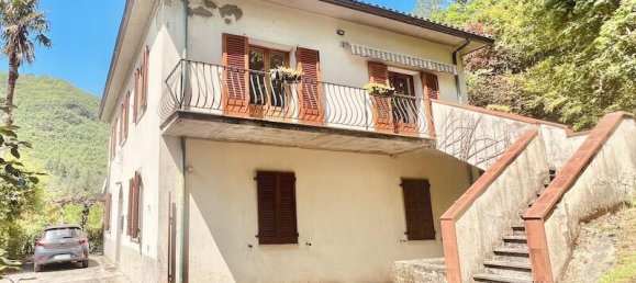 Villa T5 em Bagni di Lucca, Italy N.º 57726 11