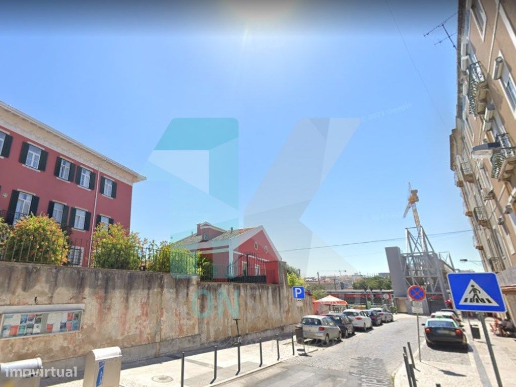 9 bedrooms Apartment in Lisbon, Portugal No. 302505