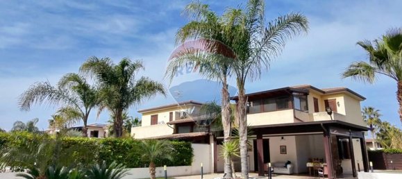 Villa de 2 dormitorios en Campofelice di Roccella, Italy No. 46458 2