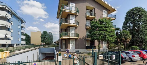 Apartamento de 3 dormitorios en Saronno, Italy No. 363553 19