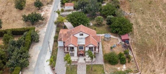 3 Schlafzimmer Gewerbliche Immobilie in Kato Polemidia, Cyprus, Nr. 20492 8