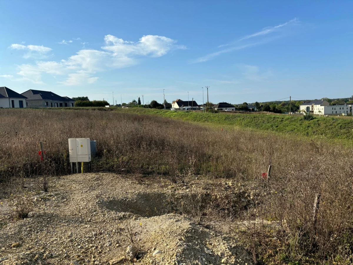 Grundstück in Fussy, France 1119m², Nr. 224746