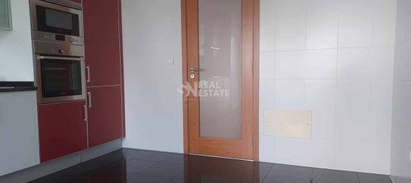 Квартира с 3 спальнями в Фуншал, Португалия № 100971 13