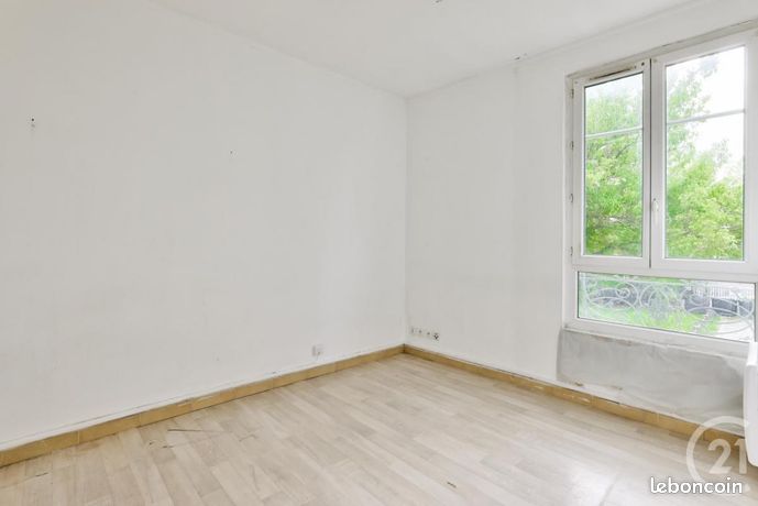 Studio in Aubervilliers, France, Nr. 303793