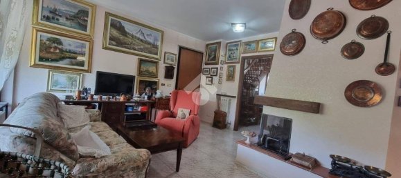 2 bedrooms Apartment in Gassino Torinese, Italy No. 270940 4