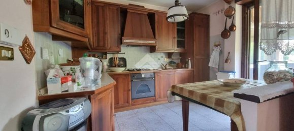 2 bedrooms Apartment in Gassino Torinese, Italy No. 270940 11