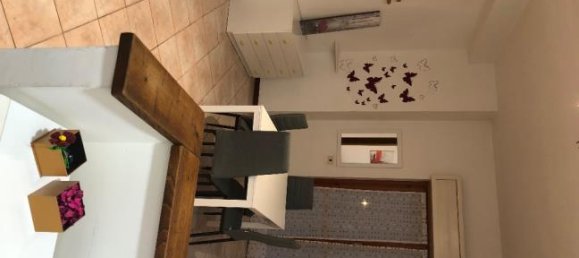 3-salle Appartement à L'Aquila, Italy No. 253481 2