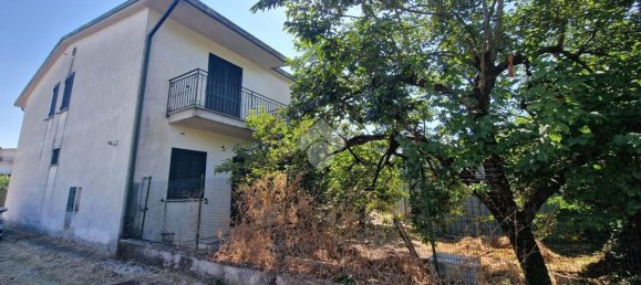 4 rooms House in Montesarchio, Italy No. 259003 4
