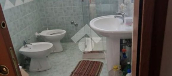 4 rooms House in Montesarchio, Italy No. 259003 10