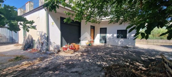 4 rooms House in Montesarchio, Italy No. 259003 2
