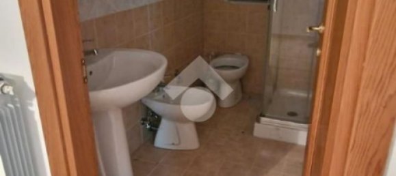 4 rooms House in Montesarchio, Italy No. 259003 8