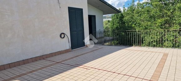 4 rooms House in Montesarchio, Italy No. 259003 11