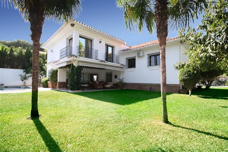 Casa de 6 dormitorios en Marbella, Spain No. 139386