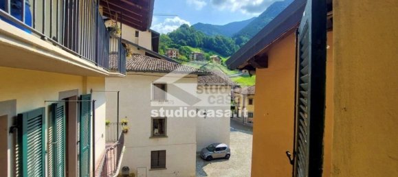 Apartamento de 2 dormitorios en Ardesio, Italy No. 361067 11