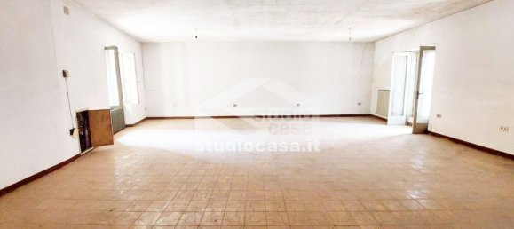 Apartamento de 2 dormitorios en Ardesio, Italy No. 361067 8