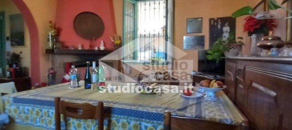 3 Schlafzimmer Haus in Dovera, Italy, Nr. 266847 5