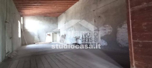 3 Schlafzimmer Haus in Dovera, Italy, Nr. 266847 34